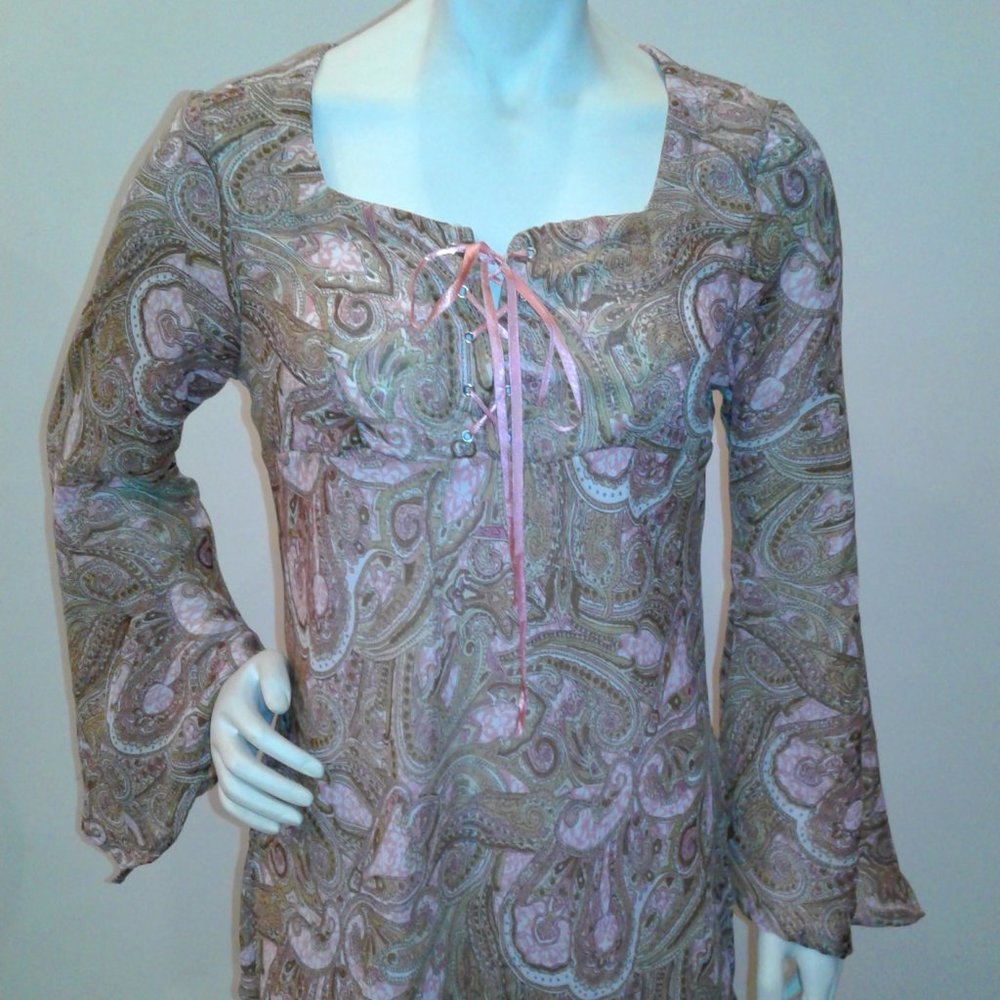 Fashion Web  Women's Blouse Size Large